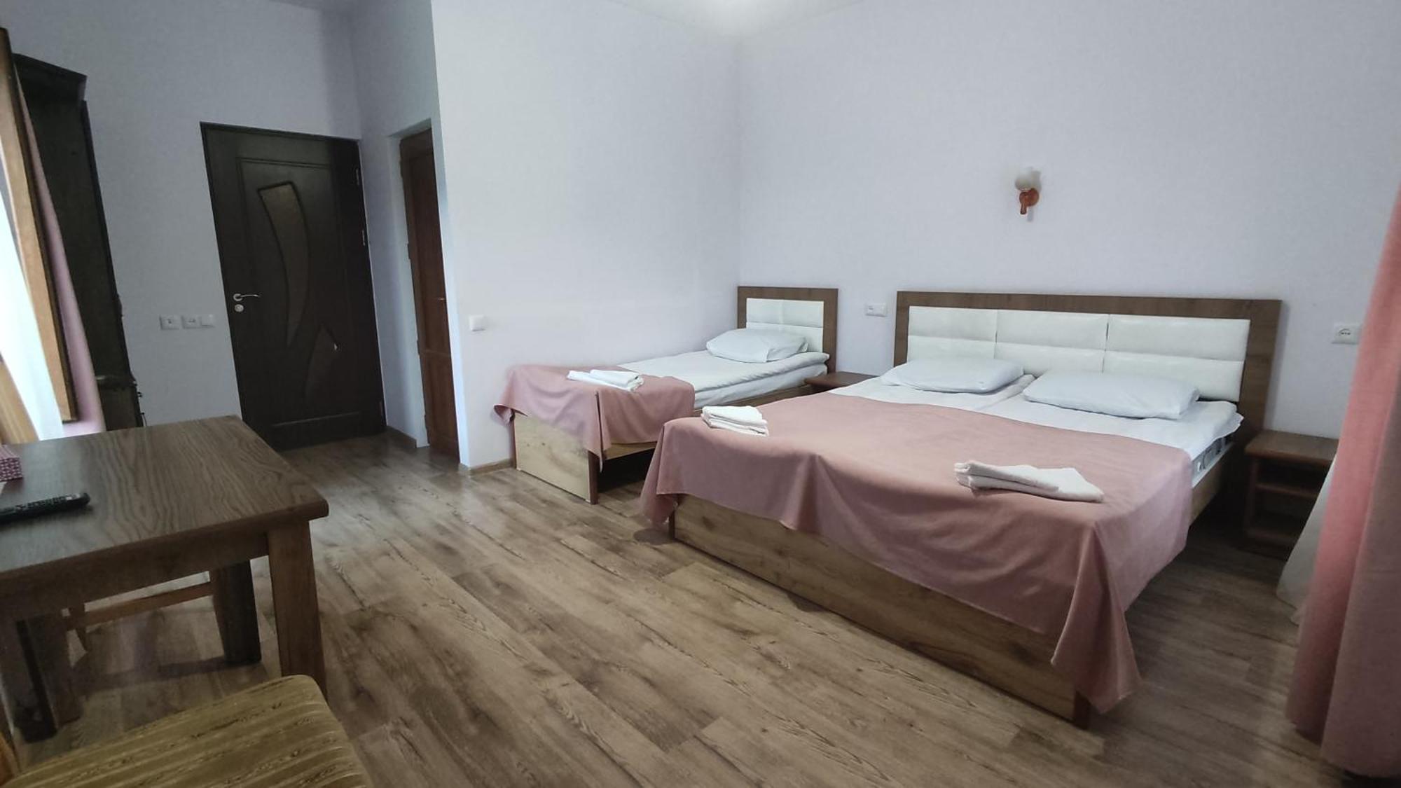 Hotel Mthnadzor Goris Exterior foto