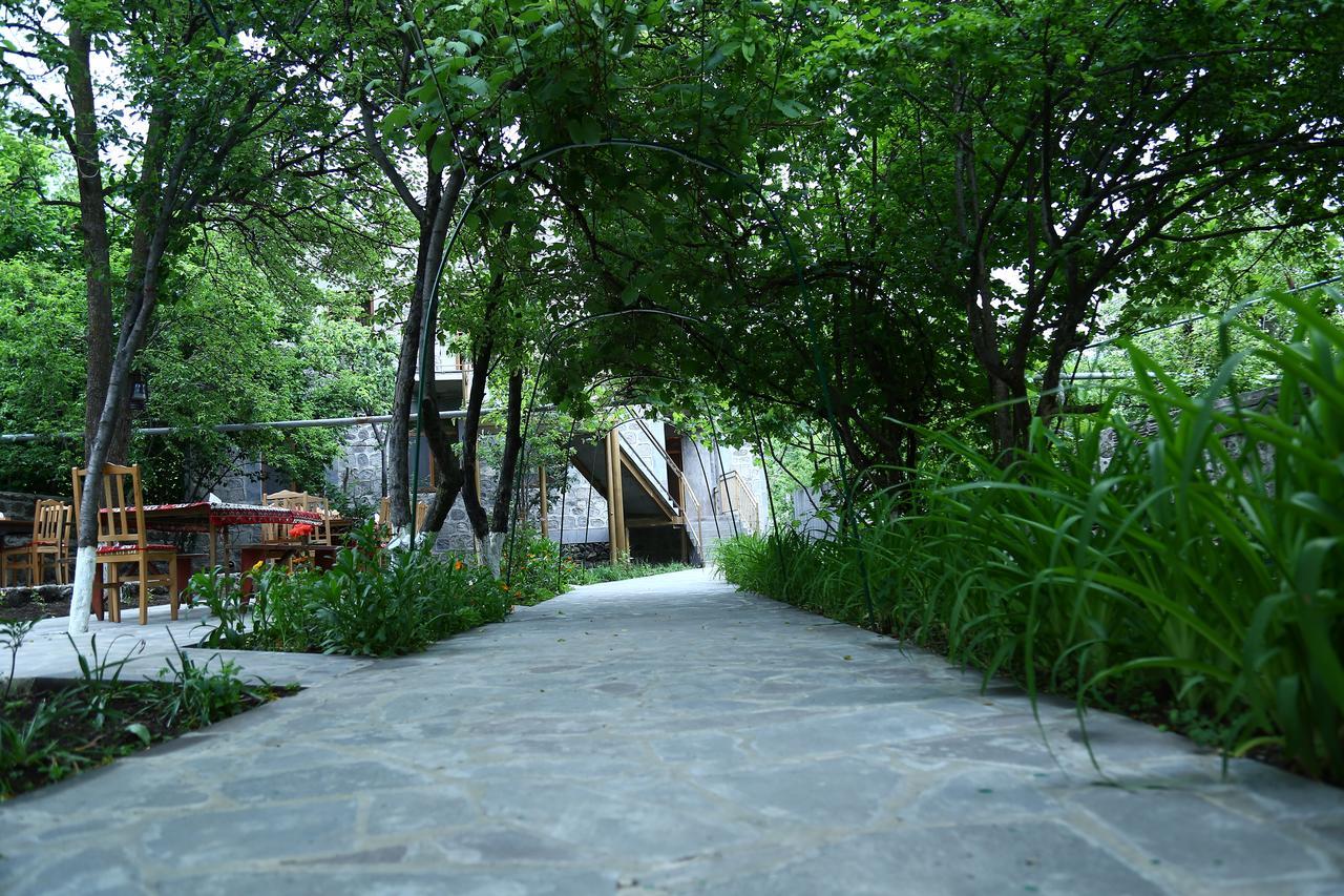 Hotel Mthnadzor Goris Exterior foto