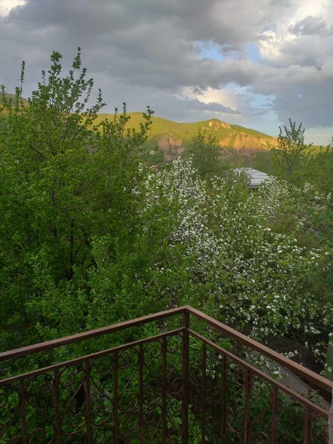 Hotel Mthnadzor Goris Exterior foto